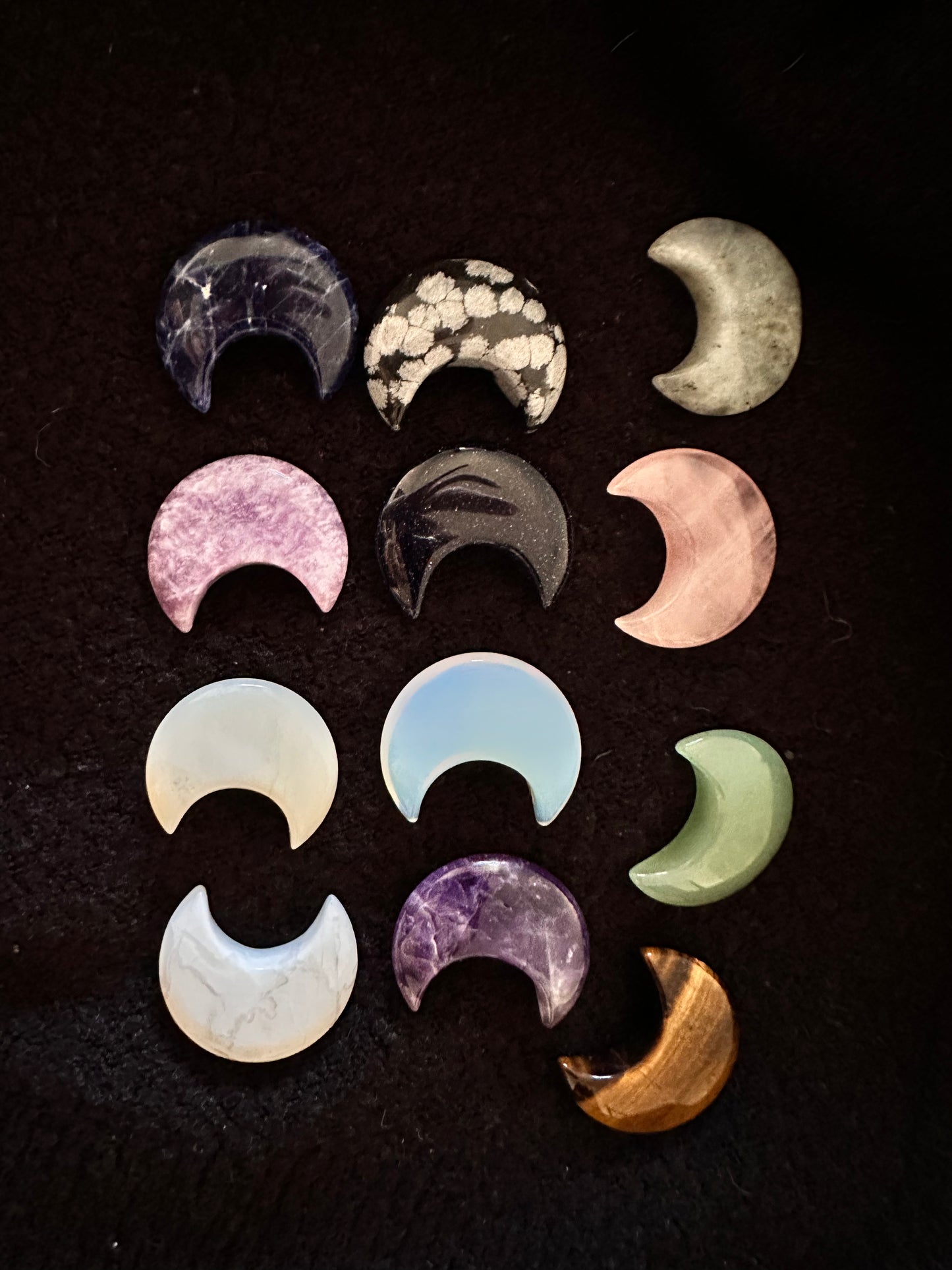 30mm Crystal moon carvings