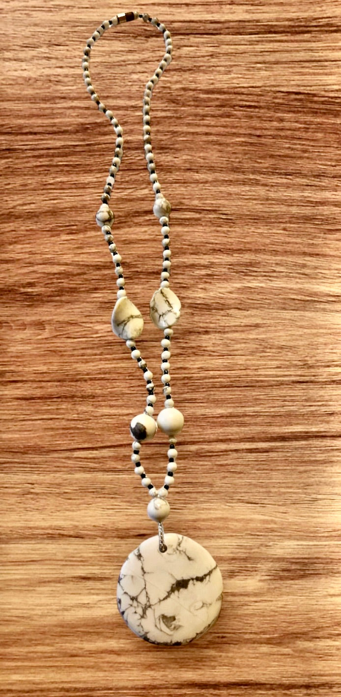 Vintage Howlite necklace